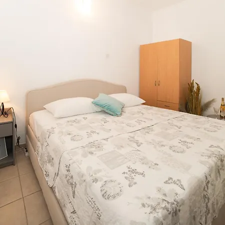 Apartamento Vala Betina (Sibenik-Knin)