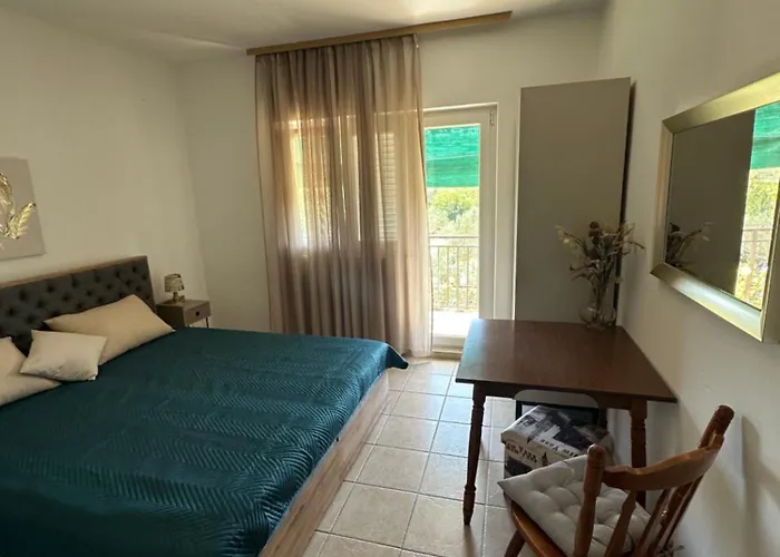 Vala * Betina (Sibenik-Knin)