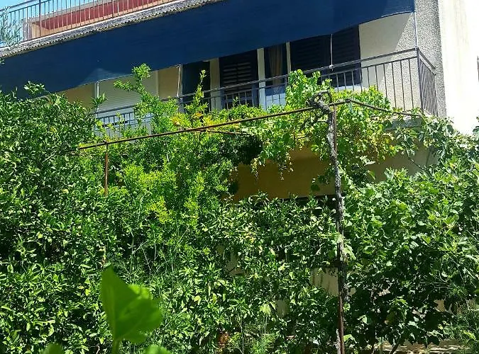 Vala * Betina (Sibenik-Knin)